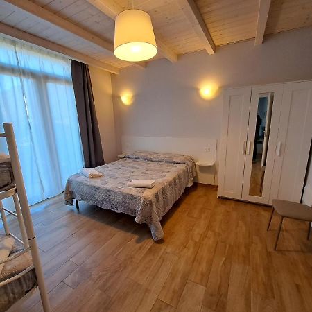 Appartamento Esther Beverino Exteriör bild