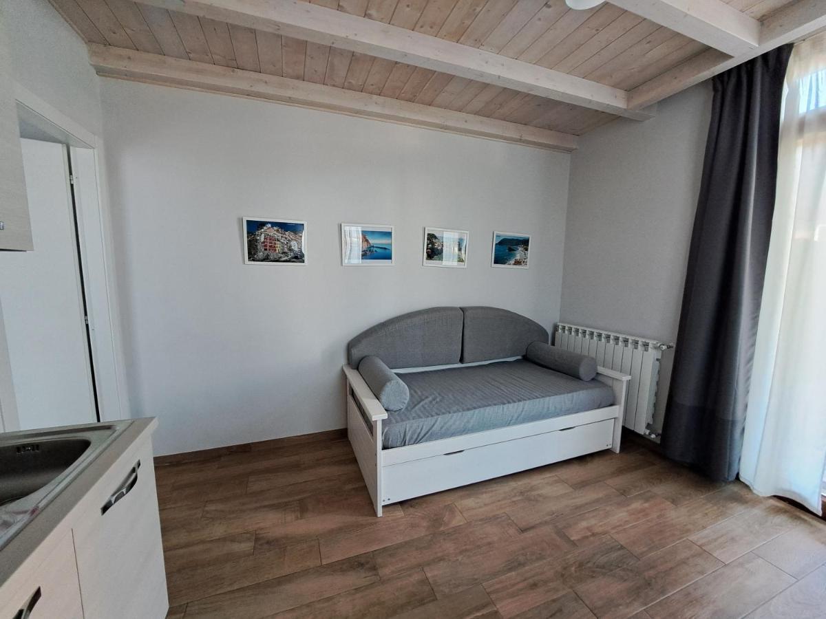 Appartamento Esther Beverino Exteriör bild