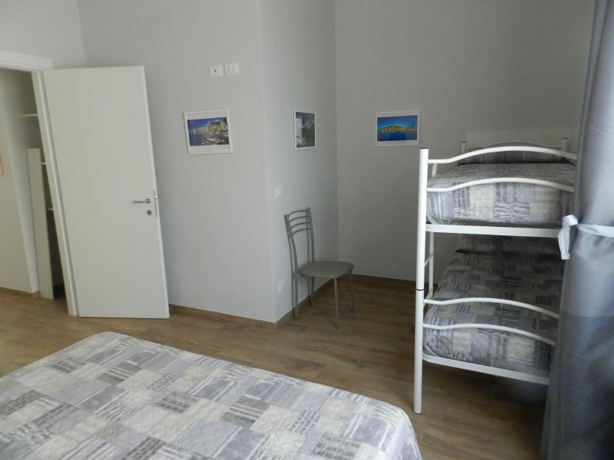 Appartamento Esther Beverino Exteriör bild